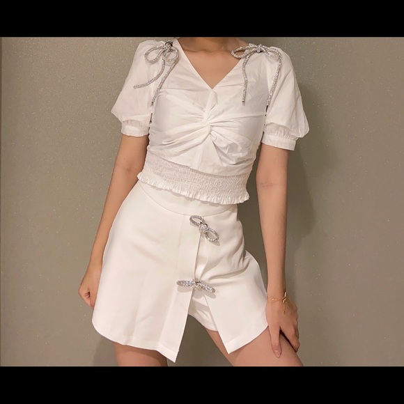 Bright diamond skort with bow - Picture 1 of 3